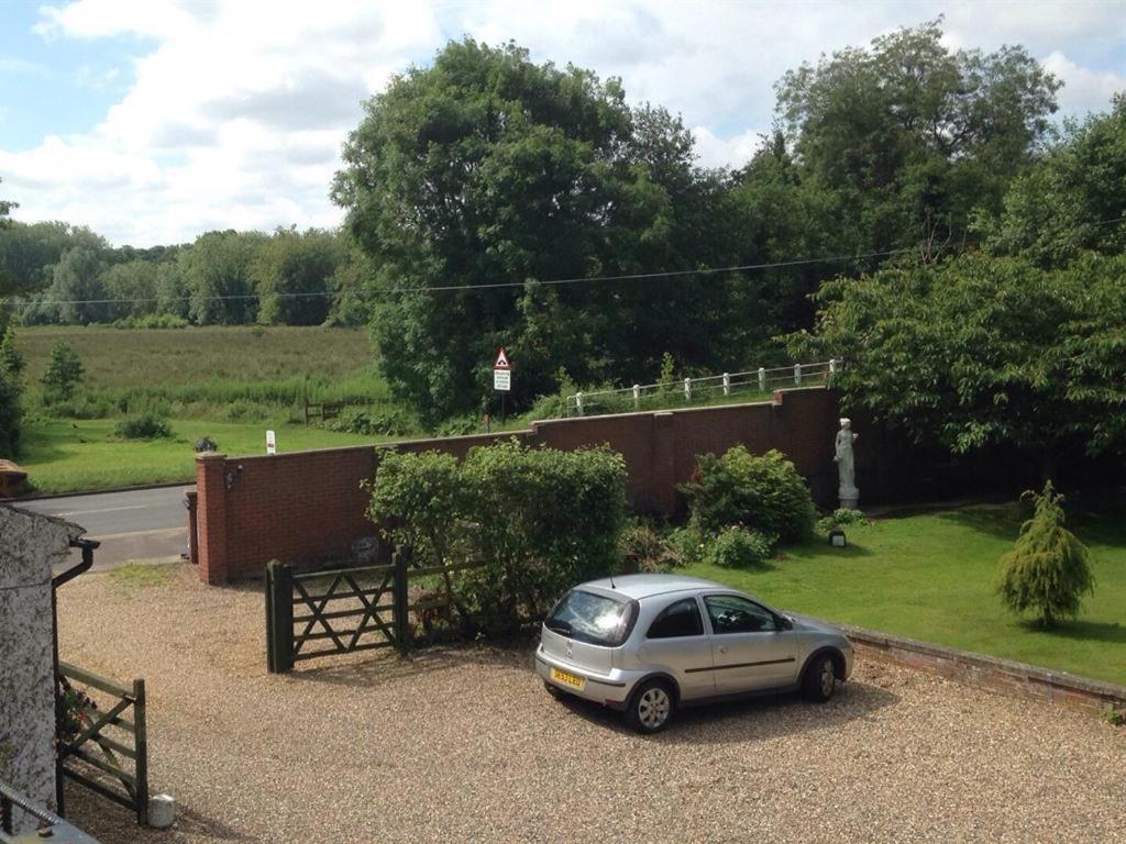 Bridge House B&B Coltishall Exterior foto